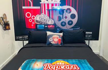 Deep Ellum Theatre Suite - The Black Collection - Photo 16