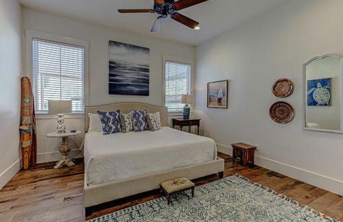 Immaculate Waterfront Family Home for 16 w Private Dock - Foto 12