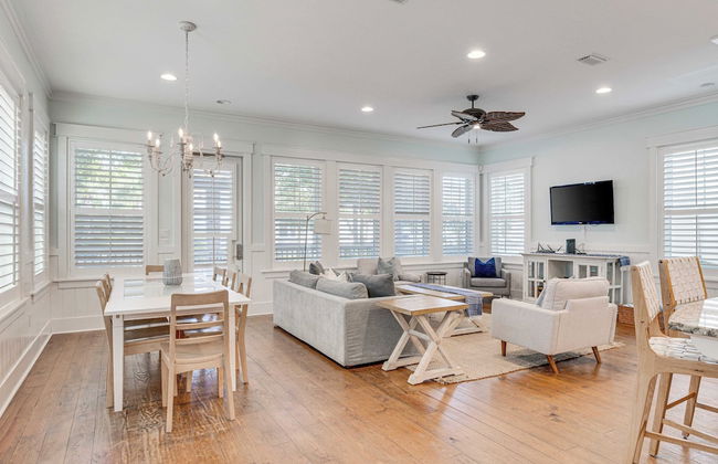 Pearl by Avantstay Idyllic Seaside Getaway w/ 2 Large Decks & Lush Garden - Foto 27