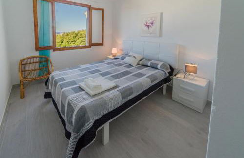 Vistas al mar y la piscina - Foto 10