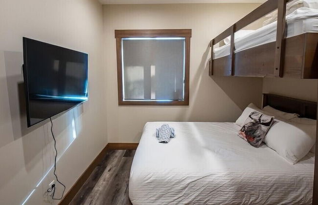 Snow Creek Cabins by Fernie Lodging Co. - Photo 48