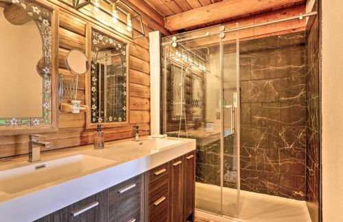 Stunning Log Cabin with Great Views, Firepit, Deck near Twain Hart - Foto 14