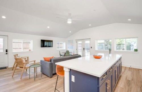 Modern 3 2 two Kings hot tub Fire pit 16min to Wine Trail Nearby Pickleball Courts Pools - Foto 1