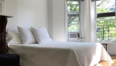 Serene Brooklyn Escape Near Cafés & Park, Sleeps 5 - Foto 5