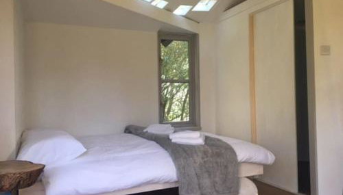 The Roundhouse - Unique space nestled in the trees - Foto 4