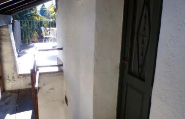 Elegant Traditional Home Steps from the Lake, with Garden and Panoramic Terrace - Photo 26