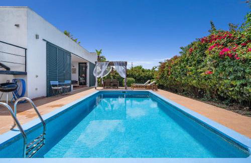 ANANA Binisafua - Photo 3