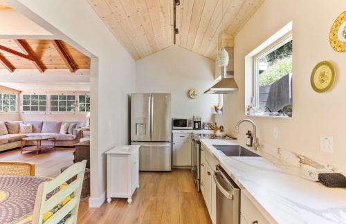 Modern Cabin Retreat with Swim Spa Hot Tub and Air Conditioning - Foto 13