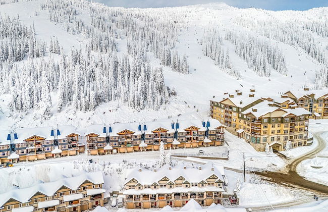 Treetop Getaway Ski In and Out Sleeps 10 - Foto 32