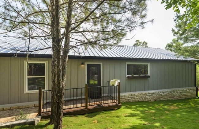 Modern Cabin in Pine Forest Near Austin - Foto 24
