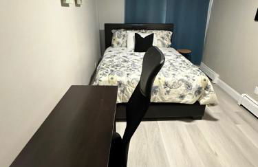 Luxurious, newly renovated retreat - Photo 17