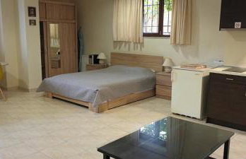 Near the Airport & near the Metro and Suburban station"PEANIA-KANTZA" - Foto 4