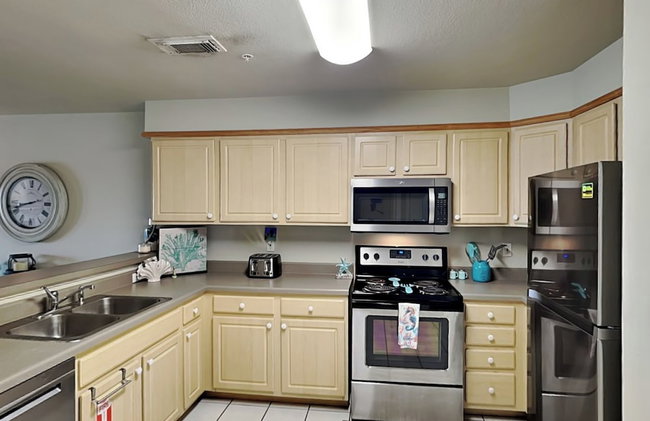Grand Caribbean by Silver Sands Vacation Rentals - Photo 15