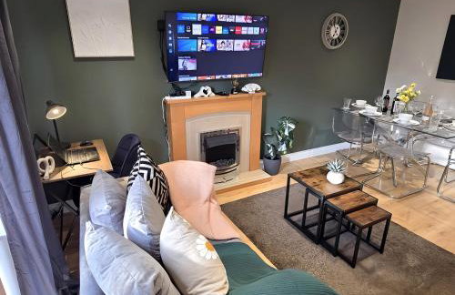 2ndHomeStays- Bilston- Contractors Friendly Townhouse - Foto 5