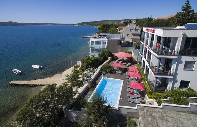 Design-Beachresort - with Pool - first line to the sea - Foto 2