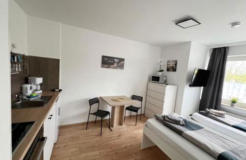 Low Budget Apartment Cologne - Foto 3