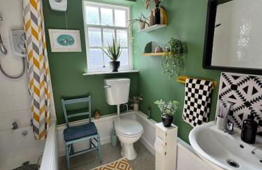 #04 The Haw thornes Sleeps4 NEC 7mins BHX 8mins - Foto 45