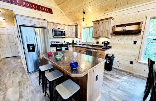 Group Lake Cabin with Ping Pong Table Loaded with Kayaks in Wisconsin - Foto 9