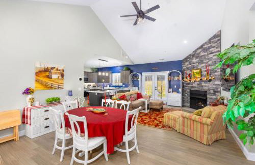 Deep Creek Retreat Hot Tub 85 inchTV all one level - Foto 12