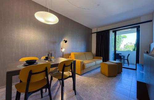 Suites Marilia Apartments Pool Side - Suite Livorno Holiday Home Group - Foto 18