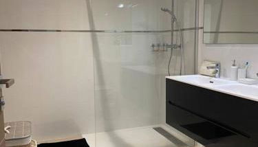 T2 neuf 4 personnes avec piscine/terrain tennis - Foto 5