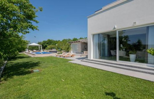 Cozy Home In Veliki Brocanac - Foto 20