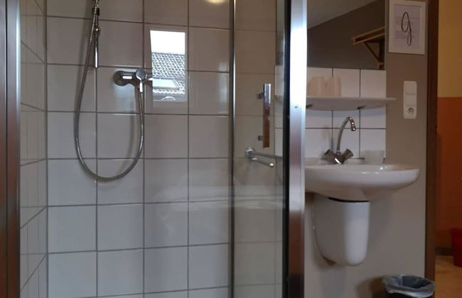 Luxury House with Indoor Pool, Sauna, Hot Tub - Photo 20