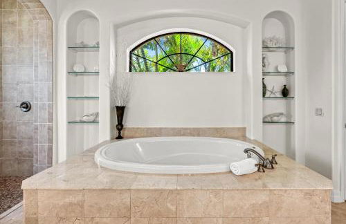 Tranquility - 4000 Sq ft of Luxury - Private Pool/Spa, Walk Everywhere, Pet Friendly - Foto 44