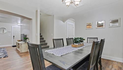 Newly Remodeled Private Home Sleeps 16 - Foto 5