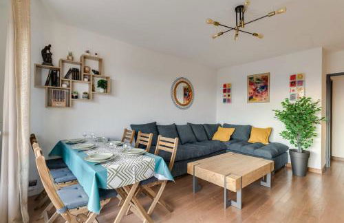 Top floor apartment - 2 chambres, Free Wifi & Parking & Sunset by ImmoConciergerie - Photo 12