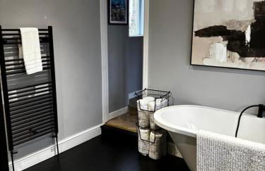 Rhianfa 4 bedroom house minutes walk from the beach - Photo 20