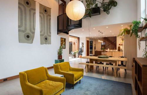 Modern indoor-outdoor living wHot Tub Walk to Beaches & Mountain Trails - Foto 10