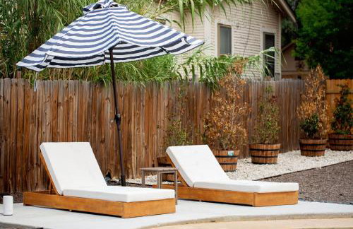 Spacious Retreat with Pool & Hot Tub - 10 Minutes to Downtown - Foto 8