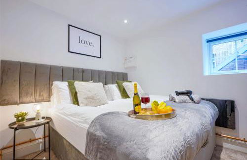 Boutique Apartment - City Centre - Free Parking, Fast Wifi and Smart TV by Yoko Property - Foto 2