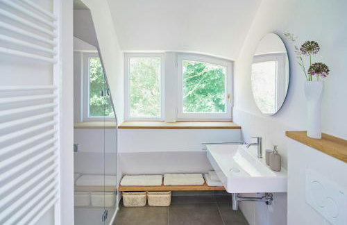 Charming Flat In Historic Country House - Photo 3