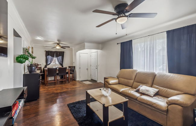 Queen G2 Mansion 3 Bedroom Home by RedAwning - Foto 14