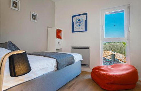 Villa with Swimming Pool, Outdoor Kitchen, Sauna, Hot Tub, Play Area, Sea View - Foto 121