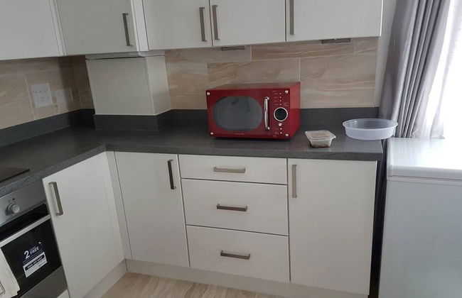 Modern Apartment Minutes From Central London, UK - Foto 18