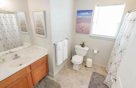 3BR 2BA Family-Friendly Beach Home - Foto 34