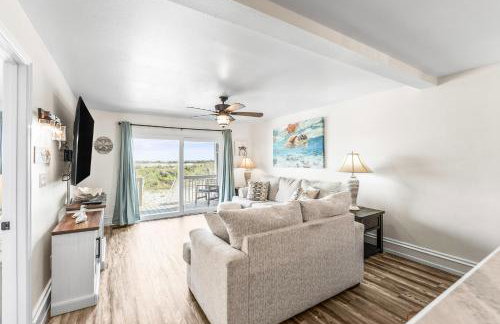 Oceanfront St Helena Island Condo with Beach Access! - Foto 7