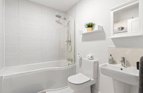 Stunning Coastal Apartment in Maidencombe with Sea Views & Garden - Foto 26