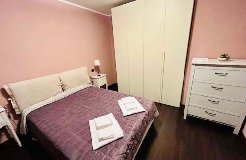 Incantevole Appartamento con Giardino - Garage Privato e Free Wifi - Photo 1