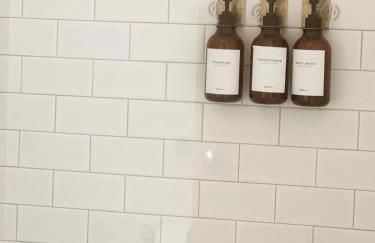 Spacious 3B2B Downtown Apt, Kitchen and Laundry, Walk to PPAC & Convention Center - Foto 26