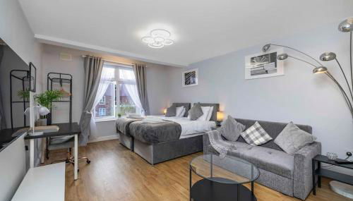 Ealing Manor - 6 beds 3 sofa beds sleeps 9 ppl - Foto 2