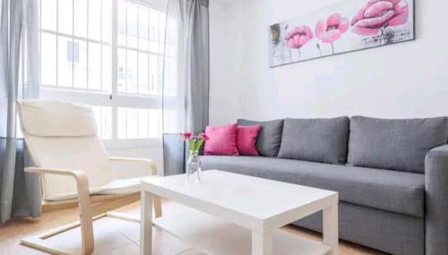 Apartamento con patio y piscina cerca de Sevilla - Photo 2