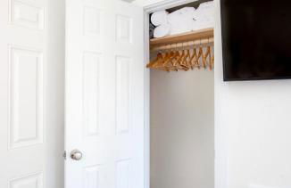 Mother in Law Suite with Private Hot Tub--Downtown - Foto 12