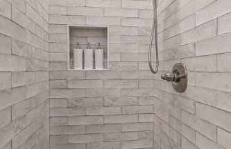 The Benjamin I - 2022 Built Luxury Retreat with Backyard Paradise with Hot Tub Outdoor Movie Screen Dock & Boat Rental - Foto 17