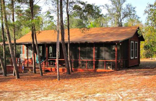 Rustic Vacation Rental with a Charming Dock in Ocala National Forest, Florida - Photo 1