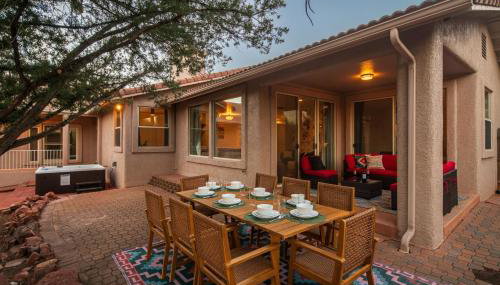 LUX Sedona Retreat - Hot tub & Game room - Foto 3