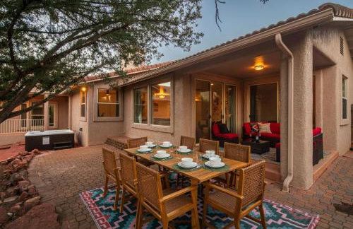 LUX Sedona Retreat - Hot tub & Game room - Foto 3
